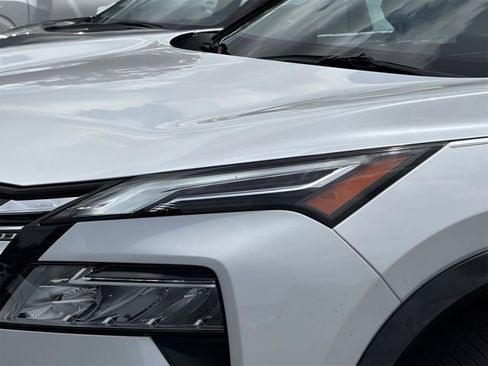 New 2026 Nissan Rogue Platinum w/ Platinum Premium Package AWD/4WD image 13