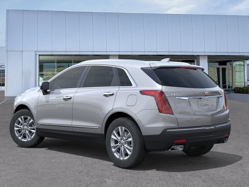 New 2026 Cadillac XT5 Luxury FWD image 3