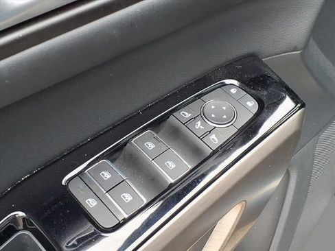 Certified 2025 Nissan Pathfinder Platinum w/ Cargo Package image 16