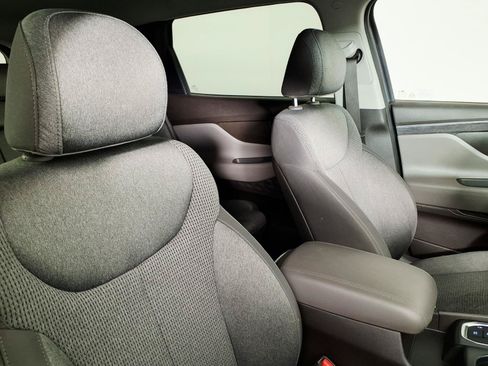 Used 2019 Hyundai Santa Fe SE FWD image 10