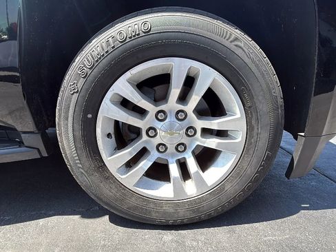 Used 2018 Chevrolet Tahoe LT RWD image 25
