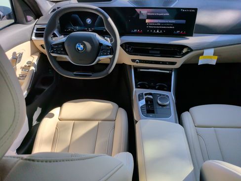 Used 2026 BMW 330i Sedan w/ Premium Package RWD image 17
