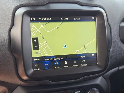 Used 2023 Jeep Renegade Latitude AWD/4WD image 23