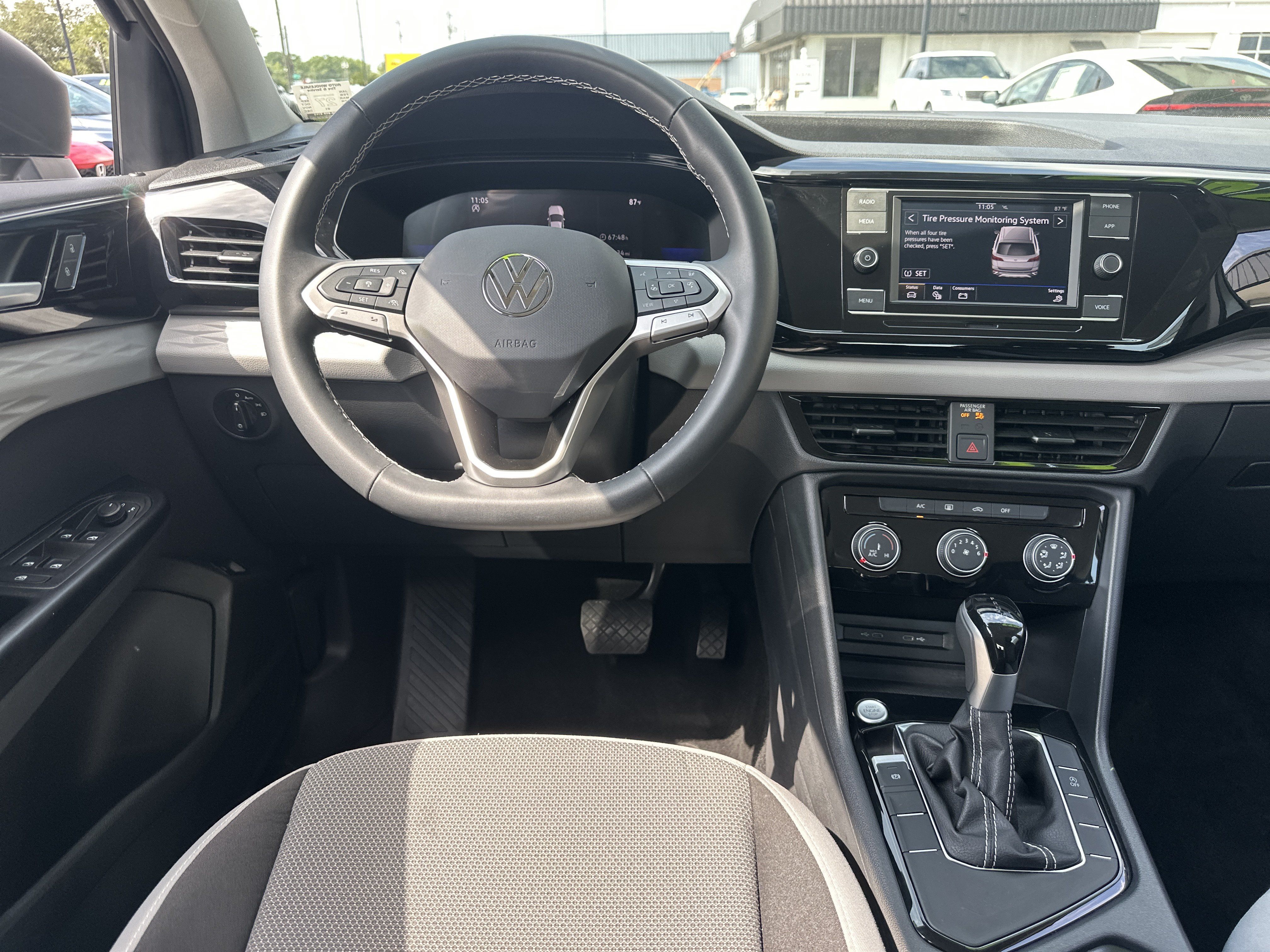 Used 2024 Volkswagen Taos S FWD image 15