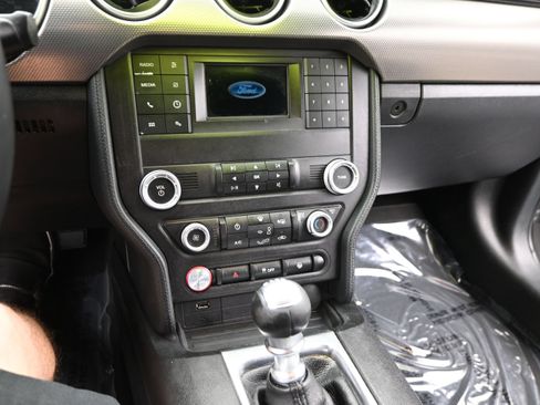 Used 2020 Ford Mustang GT RWD image 18