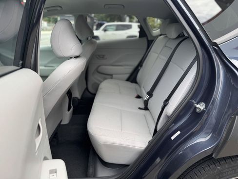 Used 2025 Hyundai Kona SEL FWD image 21