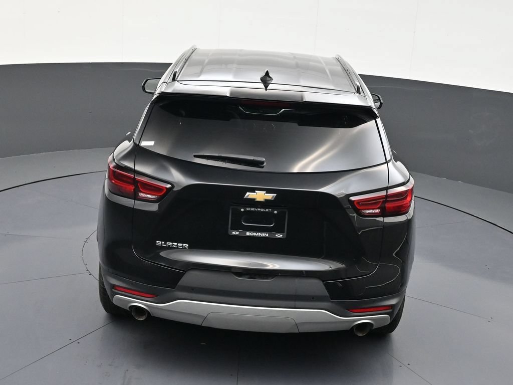 Used 2024 Chevrolet Blazer LT FWD image 17