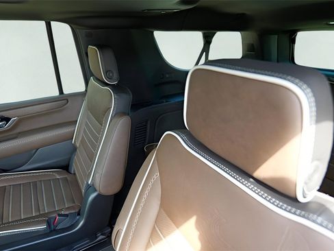 New 2026 GMC Yukon XL Denali Ultimate w/ LPO, Illumination Package image 24