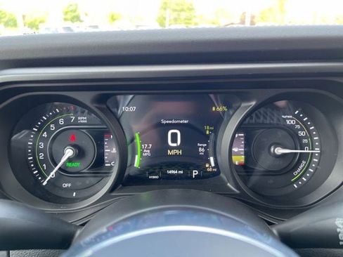 Certified 2025 Jeep Wrangler Unlimited Sahara AWD/4WD image 22