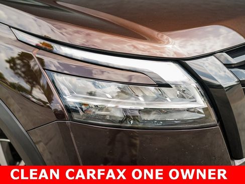 Used 2022 Nissan Pathfinder SL w/ SL Black Package image 6