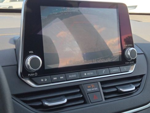 Used 2020 Nissan Altima 2.5 S FWD image 29