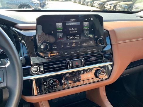 Used 2024 Nissan Pathfinder Platinum w/ Cargo Package image 7