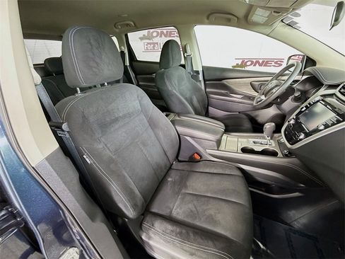 Used 2017 Nissan Murano SV image 29