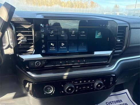 Used 2022 Chevrolet Silverado 1500 LT image 13