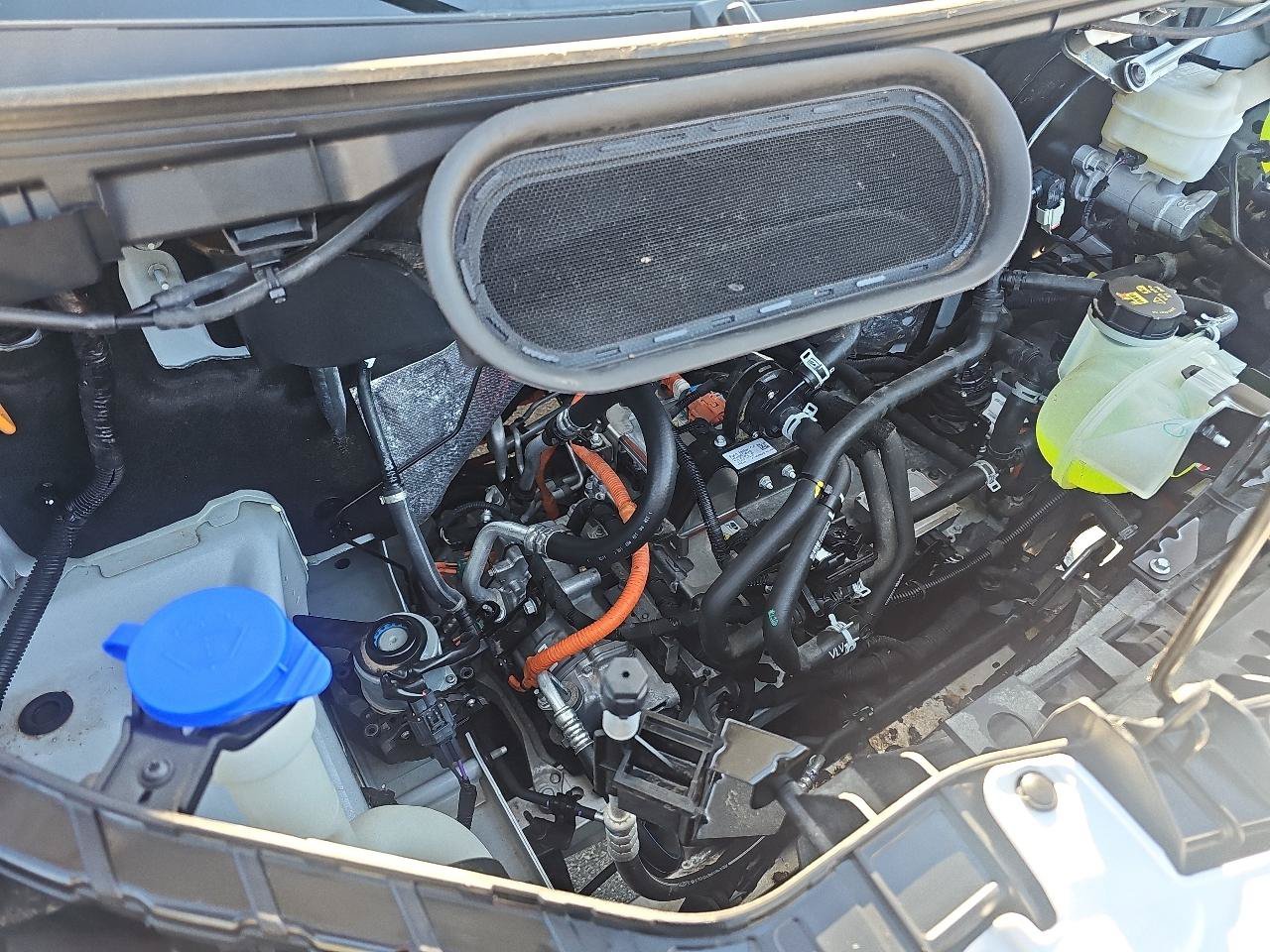 Used 2024 Ford E-Transit Low Roof RWD image 22