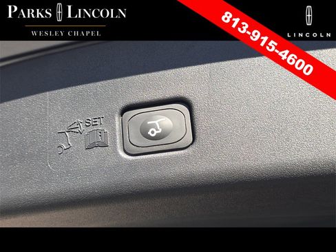 Used 2024 Lincoln Nautilus Reserve w/ Equipment Group 203A image 9