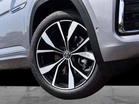 New 2026 Volkswagen Atlas Cross Sport SEL Premium R-Line AWD/4WD image 3
