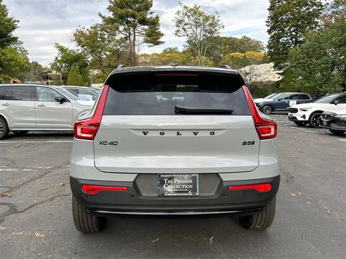 New 2026 Volvo XC40 B5 Ultra w/ Climate Package image 3