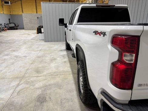 Used 2020 Chevrolet Silverado 2500 W/T w/ WT Convenience Package AWD/4WD image 9