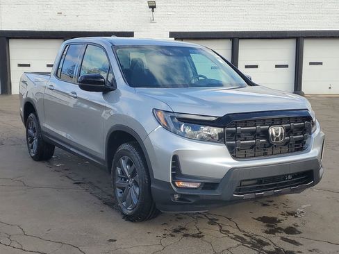 New 2026 Honda Ridgeline Sport image 2