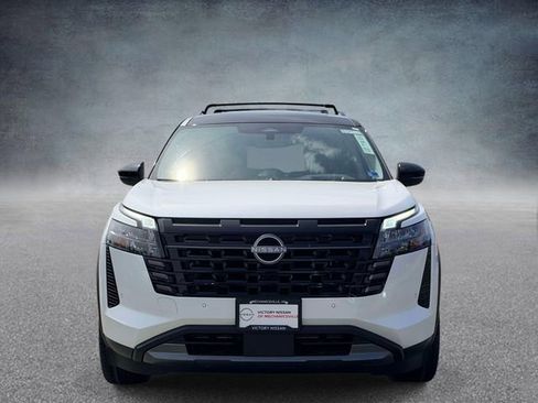 New 2026 Nissan Pathfinder Platinum AWD/4WD image 6