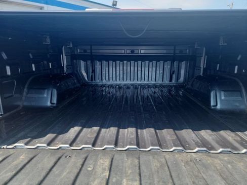 Used 2019 Chevrolet Silverado 1500 LT w/ All-Star Edition AWD/4WD image 39