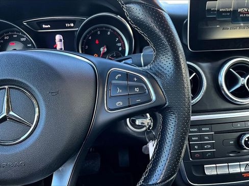 Used 2018 Mercedes-Benz CLA 250 image 16