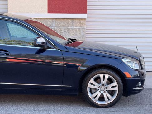 Used 2008 Mercedes-Benz C 300 Sedan image 16