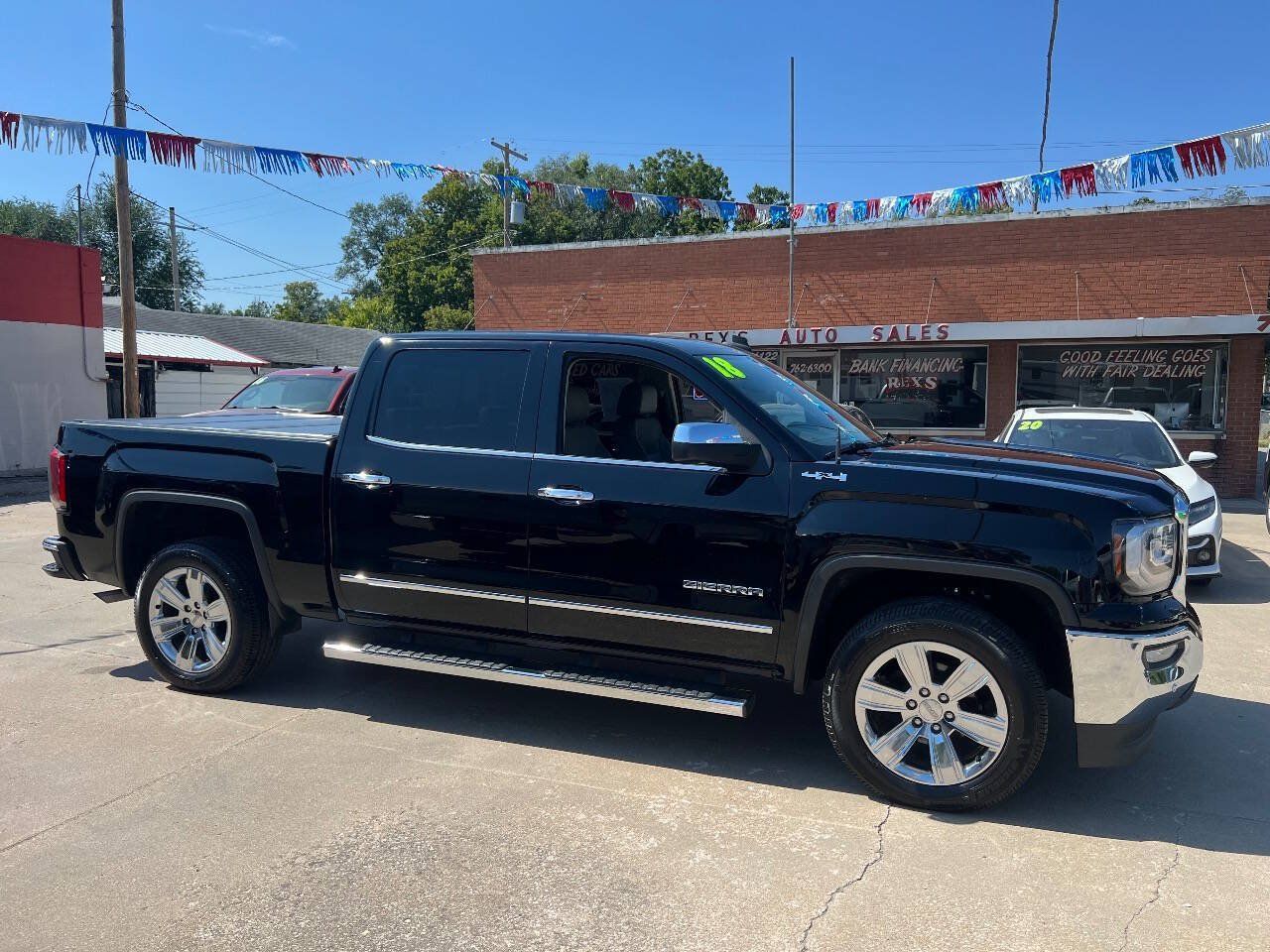 Used 2018 GMC Sierra 1500 SLT AWD/4WD image 5