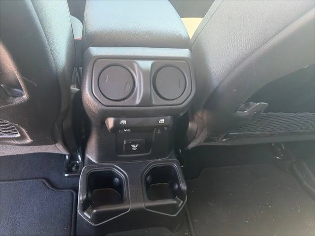 Used 2026 Jeep Gladiator Rubicon w/ Steel Power Dome Hood Package AWD/4WD image 13