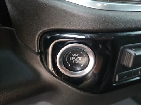 Used 2025 Chevrolet Silverado 2500 LT AWD/4WD image 22