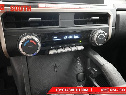 Used 2024 Toyota Tacoma SR5 AWD/4WD image 19