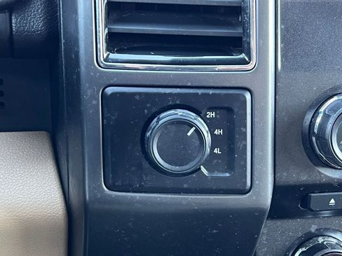 Used 2018 Ford F150 XLT AWD/4WD image 28
