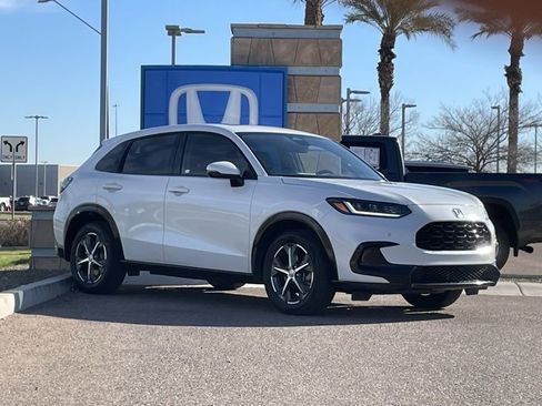 Certified 2023 Honda HR-V EX-L image 4