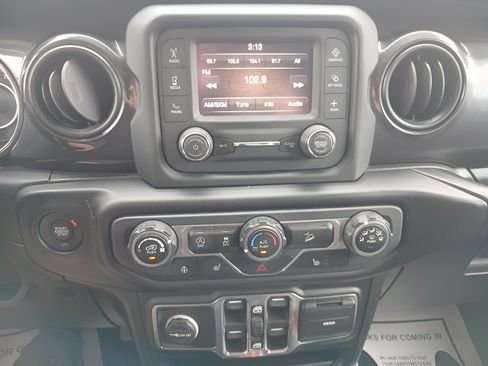 Used 2020 Jeep Wrangler Unlimited Sport AWD/4WD image 11