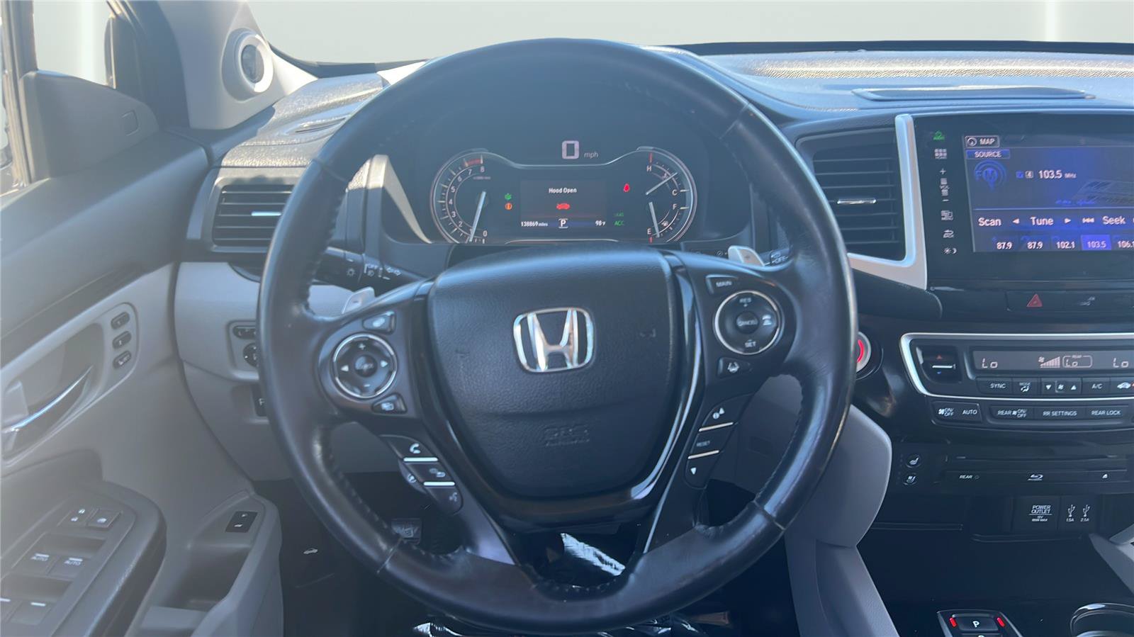 Used 2016 Honda Pilot Elite image 11