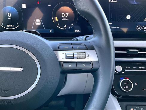 Certified 2025 Hyundai Tucson SEL image 20