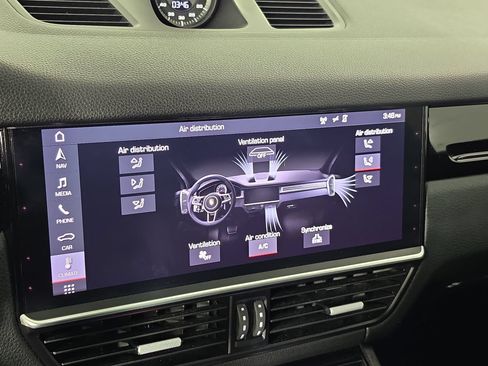 Used 2019 Porsche Cayenne E-Hybrid AWD/4WD image 30