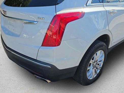 Used 2018 Cadillac XT5 AWD image 11