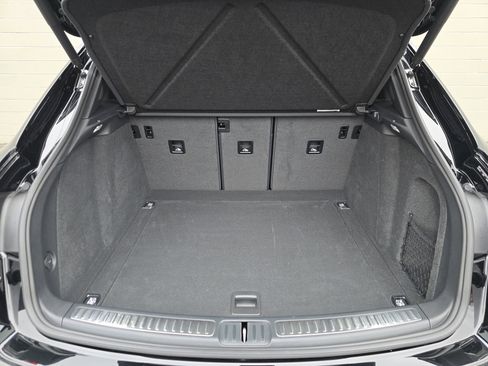 Certified 2025 Porsche Macan image 25