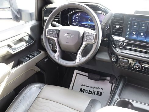 Used 2024 Chevrolet Silverado 2500 ZR2 w/ Technology Package AWD/4WD image 20