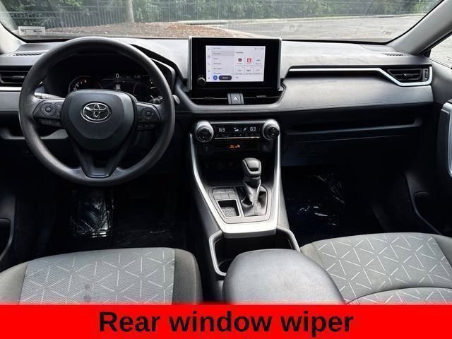 Used 2025 Toyota RAV4 XLE FWD image 88