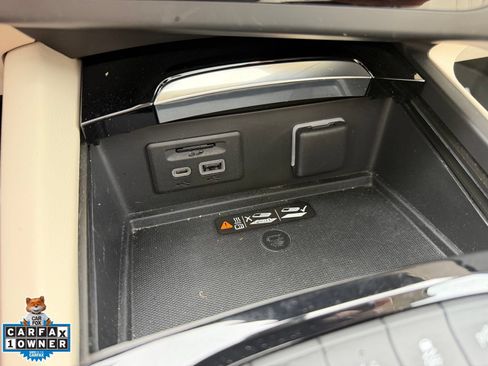 Used 2023 Buick Envision Avenir AWD/4WD image 3