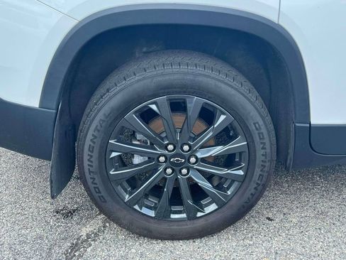 Used 2023 Chevrolet Traverse RS AWD/4WD image 11
