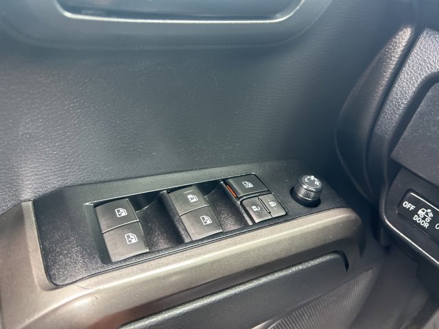 Used 2022 Toyota Tacoma SR5 RWD image 15