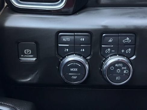 Used 2023 GMC Sierra 1500 Denali AWD/4WD image 22