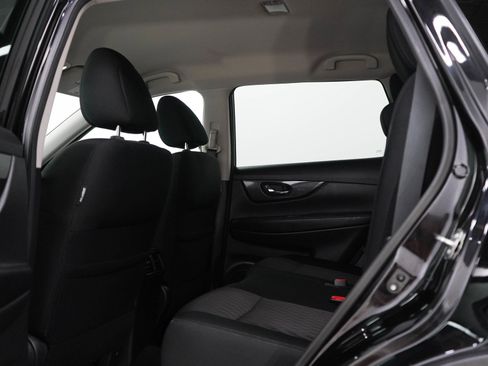Used 2020 Nissan Rogue SV AWD/4WD image 18