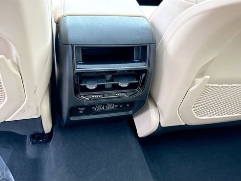 New 2024 Jeep Grand Cherokee Limited 4xe image 28