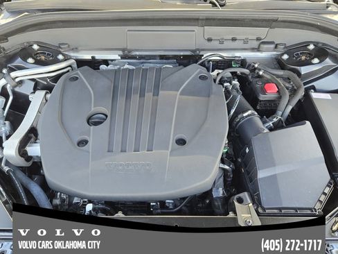 Certified 2025 Volvo XC60 B5 Plus w/ Protection Package Premier image 30