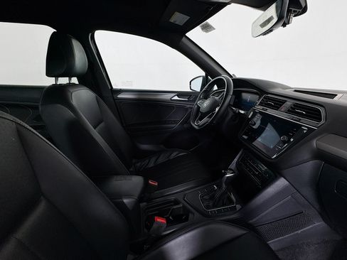 Used 2023 Volkswagen Tiguan SE R-Line FWD image 27